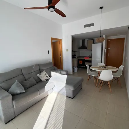 Con Piscina ,parking Y Aire Acondicionado Apartamento